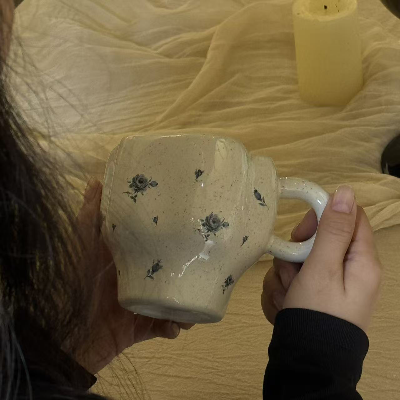 Ceramic Handmade Mug with French Rose Floral Design 法式碎花玫瑰手捏不规则陶瓷马克杯