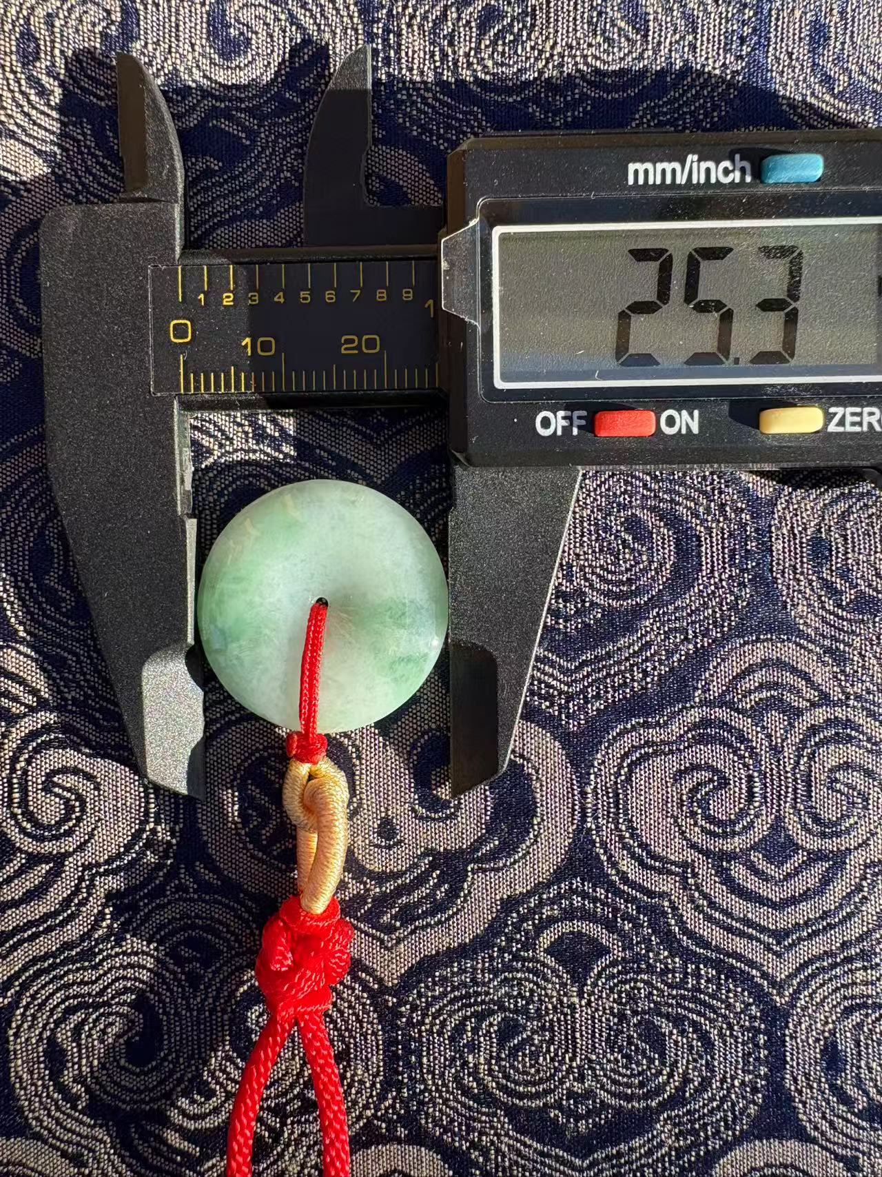 Necklace Jade Donut Pendant 02 翡翠平安扣