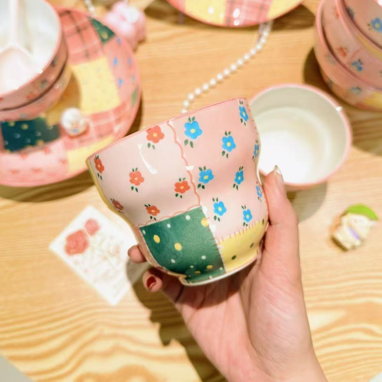 Ceramic Cup with Colorful Patchwork Design 拼贴布葫芦陶瓷杯