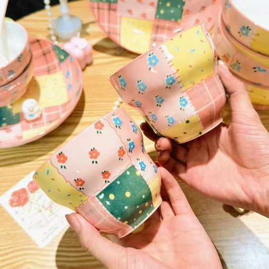 Ceramic Cup with Colorful Patchwork Design 拼贴布葫芦陶瓷杯