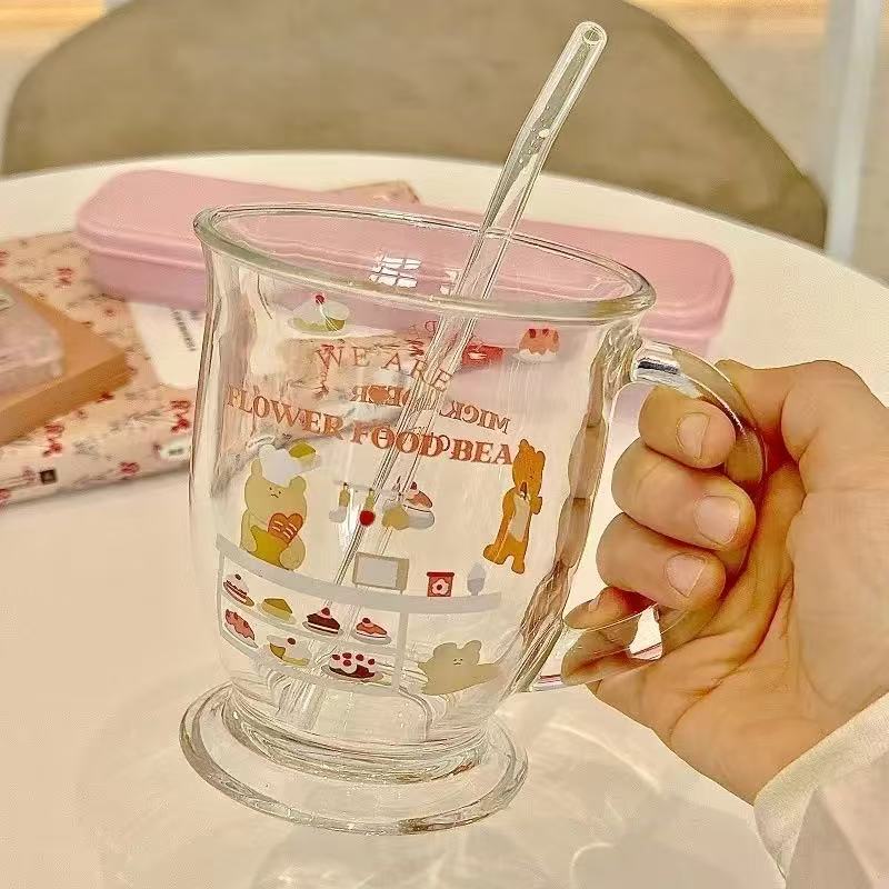 Glass Cup with Cute Cake Bear Design 蛋糕小熊玻璃杯