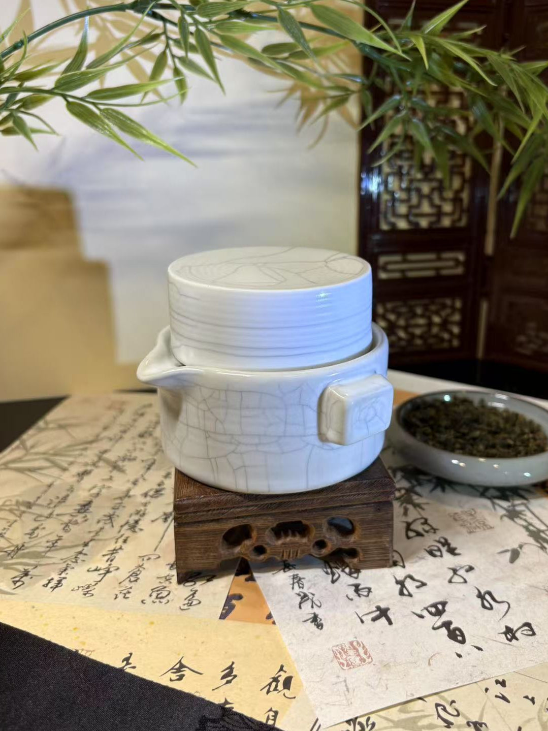 Handcrafted Ru Kiln Crackle Glaze White Porcelain Teapot 手工汝窑冰裂纹白瓷茶壶 一壶一杯