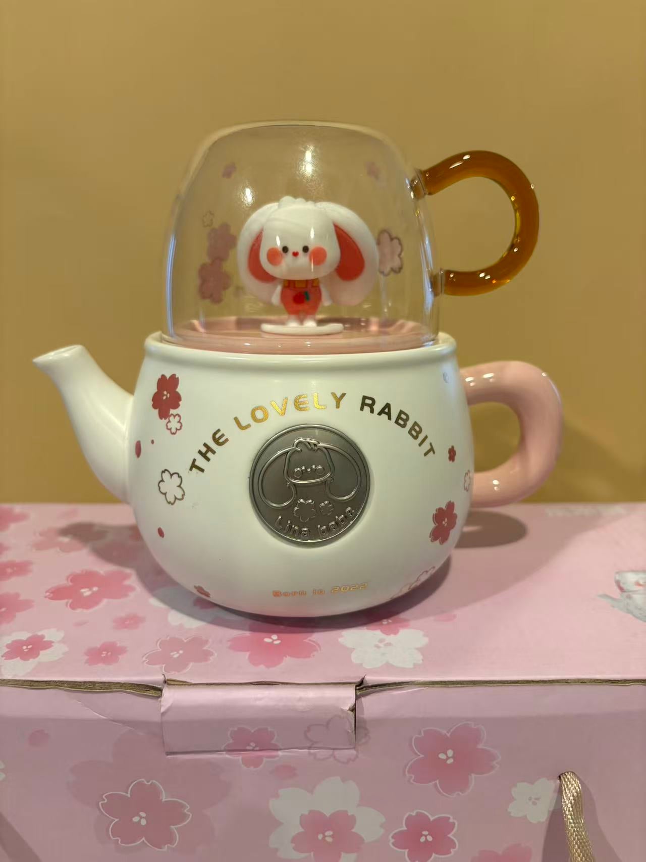 A Cute Cherry Blossom Bunny Afternoon Tea Set Gift - 1 Ceramic Teapot, 1 Glass Teacup & Gift Box 樱花兔兔下午茶套装礼盒 1壶1杯+礼盒
