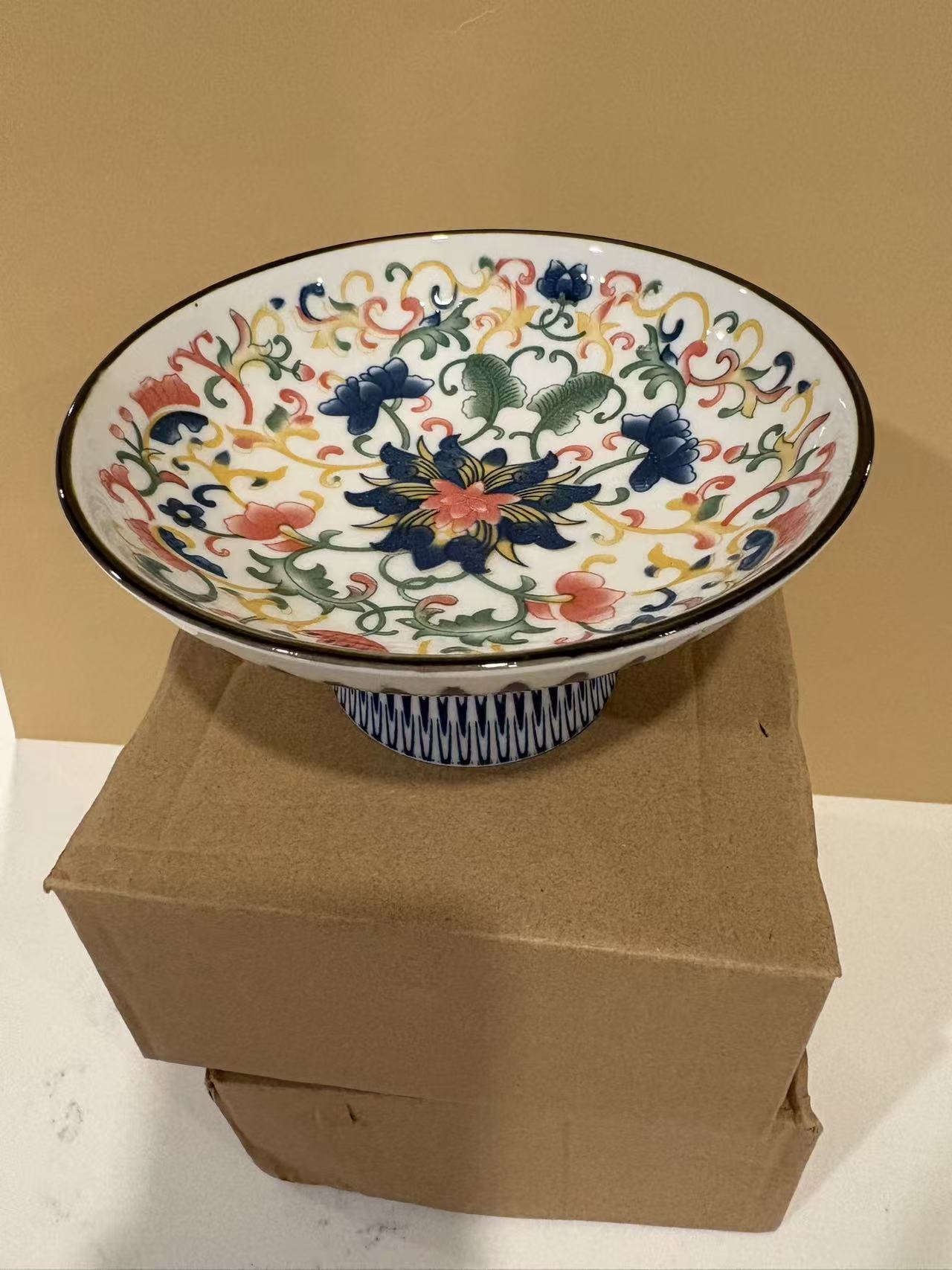 Ceramic Multi-Purpose Elevated Tray | Fruit Plate | Incense Holder | Pet Bowl Multiple Designs 多用途高足陶瓷盘 果盘 香盘 宠物碗 多款图案可选